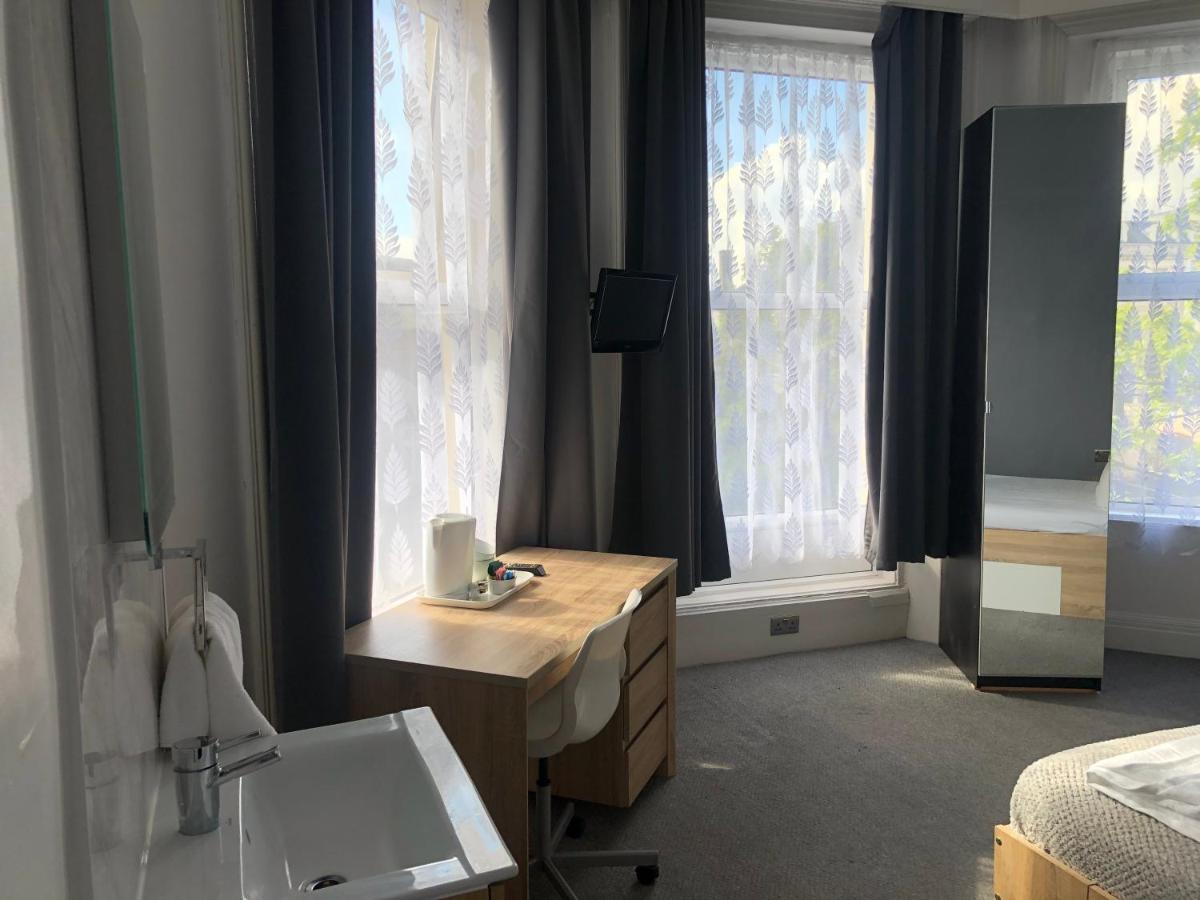 Capital One Hotel Bournemouth Ngoại thất bức ảnh