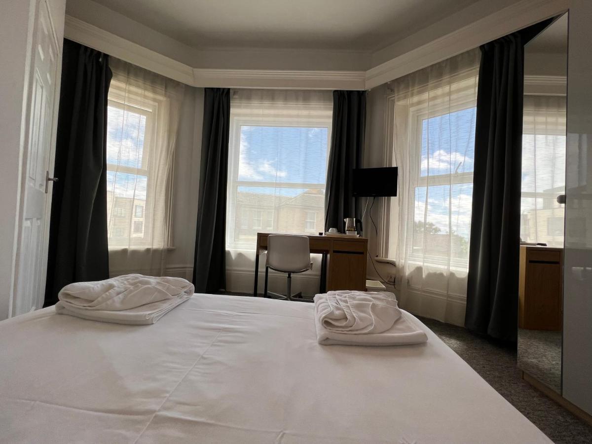 Capital One Hotel Bournemouth Ngoại thất bức ảnh