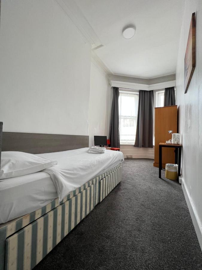 Capital One Hotel Bournemouth Ngoại thất bức ảnh